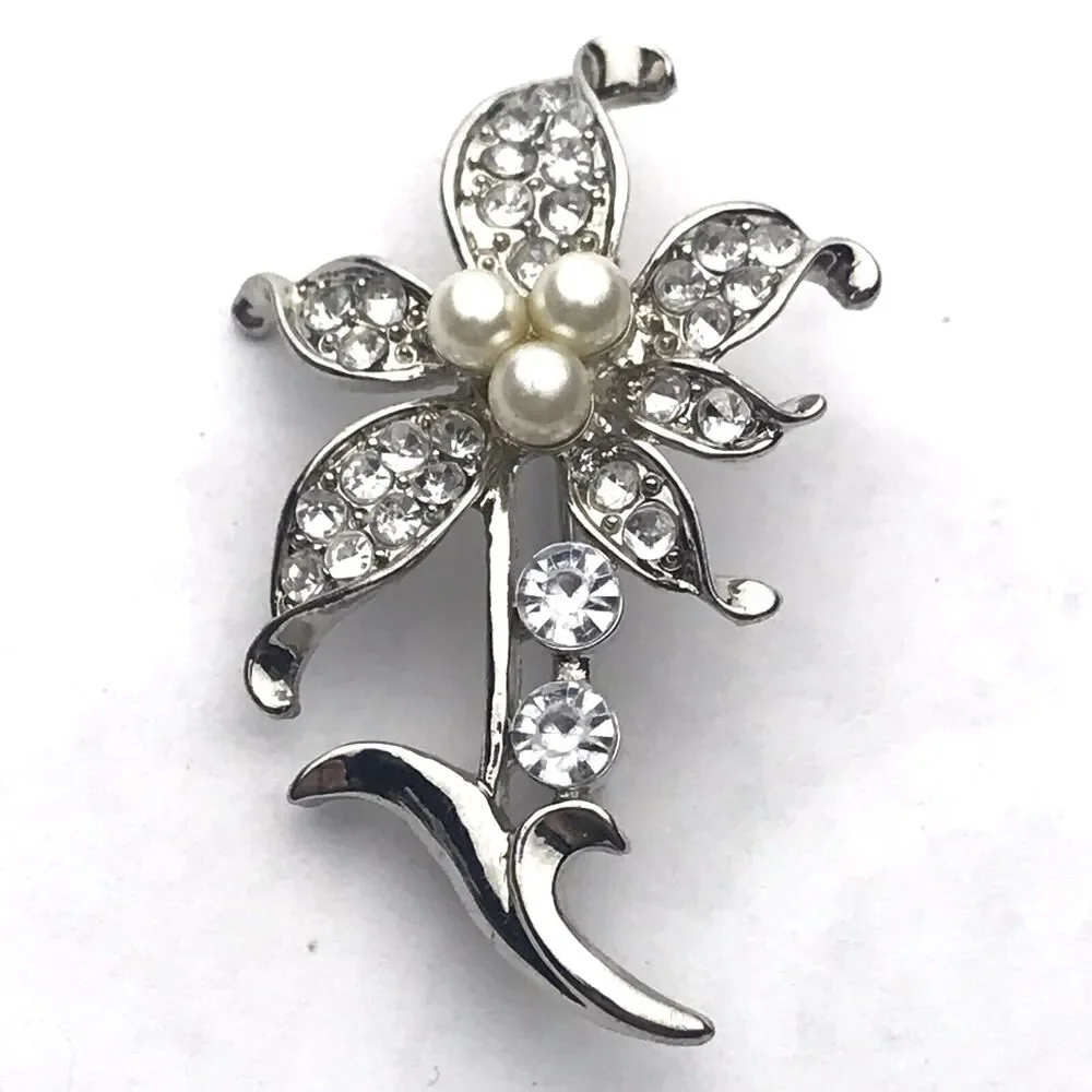 Flower Silver Tone Simulated Pearl Vintage Rhinestones Brooch Pin